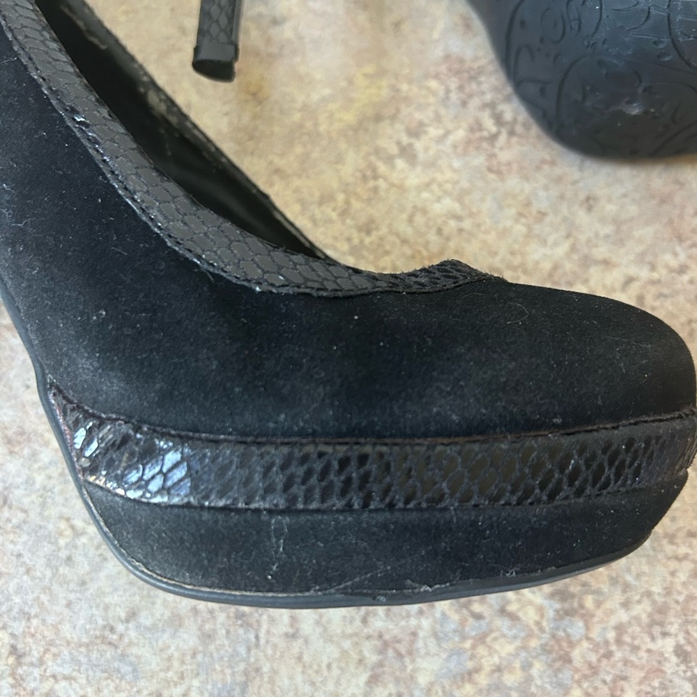 Baby Phat Y2K Black Stiletto Heels Vegan Leather Size 8.5 - Picture 8 of 10
